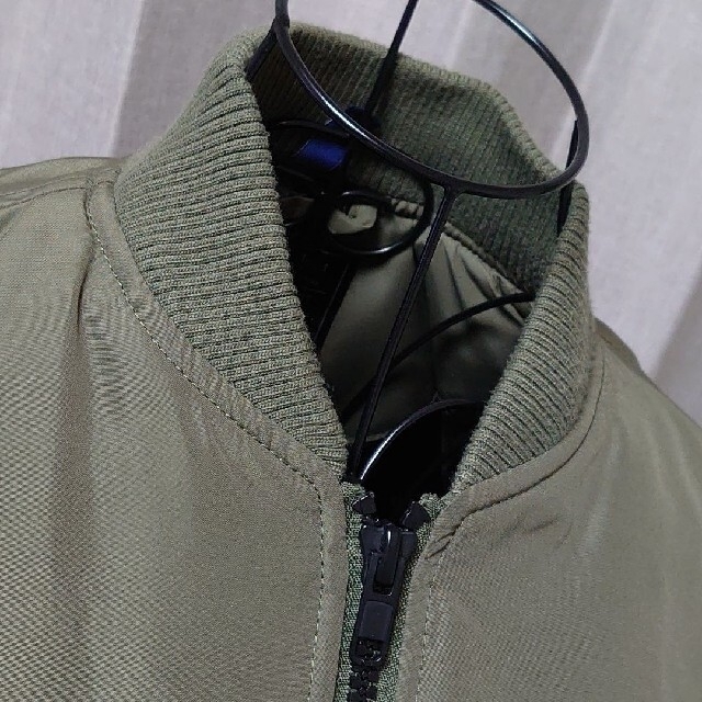H&H(エイチアンドエイチ)のH&M MA1 XSサイズ レディースのジャケット/アウター(ブルゾン)の商品写真