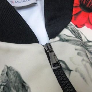 MONCLER - 極美品 モンクレールMONCLER和柄 総柄 リブジャケット
