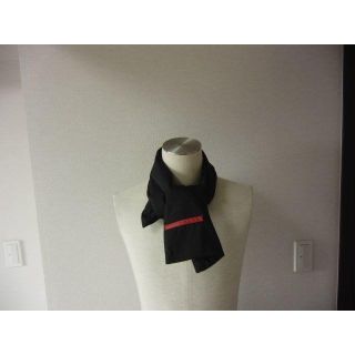 PRADA(マフラー)のフリマアイテム一覧 PRADA(マフラー)のフリマアイテム一覧