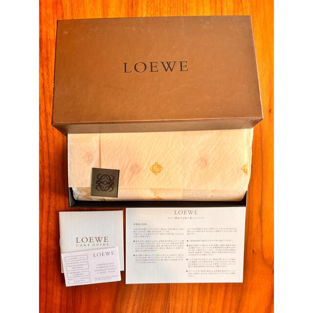 LOEWE(ロエベ)のLOEWE ロエベ　長財布　ブラウン レディースのファッション小物(財布)の商品写真