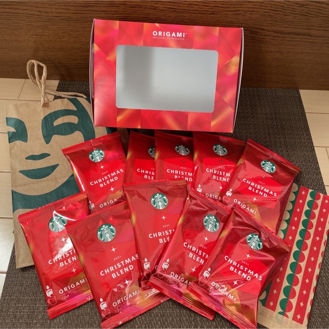 Starbucks Coffee(スターバックスコーヒー)のSTARBUCKS スターバックスコーヒー クリスマスブレンド オリガミ 10袋 食品/飲料/酒の飲料(コーヒー)の商品写真