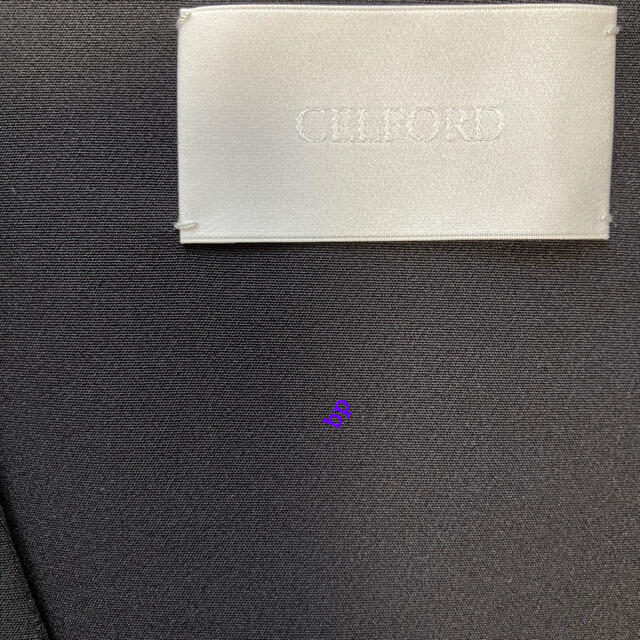 CELFORD - 【新品未使用】CELFORD(セルフォード)フリルスリーブジレ