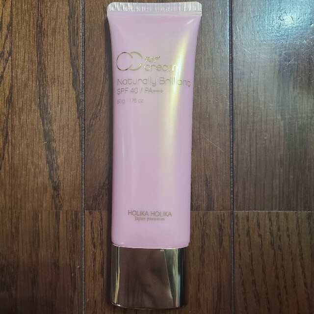 Holika Holika(ホリカホリカ)のほぼ新品　ホリカホリカ　HOLIKA HOLIKA RSF CCクリーム コスメ/美容のベースメイク/化粧品(CCクリーム)の商品写真