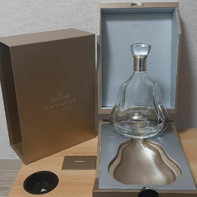 【レア】Hennessy PARADIS 700ml 空き瓶 ケース付