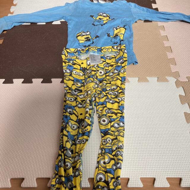 H&M(エイチアンドエム)のミニオン　パジャマ キッズ/ベビー/マタニティのキッズ服男の子用(90cm~)(パジャマ)の商品写真