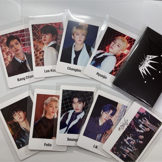 「straykids all in フォトカードセット」に近い商品