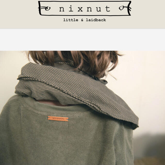 こどもビームス(コドモビームス)のえみりさん専用nixnut グリーンスウェット　Loose Sweater新品 キッズ/ベビー/マタニティのキッズ服男の子用(90cm~)(Tシャツ/カットソー)の商品写真