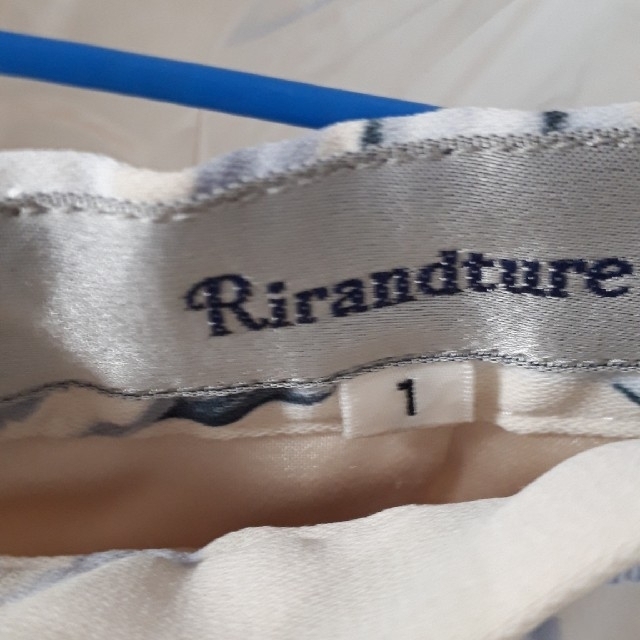Rirandture(リランドチュール)のリランドチュール　花柄　スカート レディースのスカート(ミニスカート)の商品写真