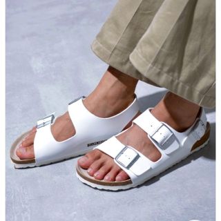 ビルケンシュトック(BIRKENSTOCK)のビルケンシュトック ミラノ ホワイト EVA サンダル 27cm(サンダル)