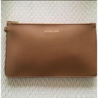 マイケルコース(Michael Kors)のマイケルコース　バッグインバッグ　クラッチバッグ(セカンドバッグ/クラッチバッグ)