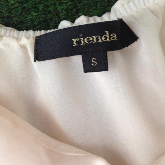 rienda(リエンダ)のリエンダ🎀シフォン トップス🎀 レディースのトップス(シャツ/ブラウス(半袖/袖なし))の商品写真