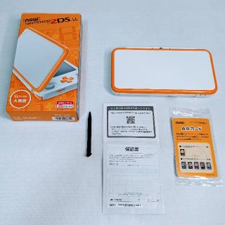 美品 New  Nintendo 2DS LL ホワイト×オレンジ(携帯用ゲーム機本体)