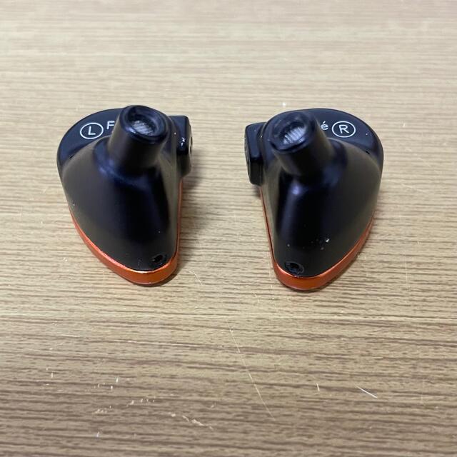 64audio tia fourte スマホ/家電/カメラのオーディオ機器(ヘッドフォン/イヤフォン)の商品写真