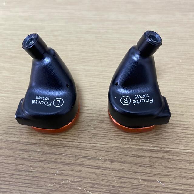 64audio tia fourte スマホ/家電/カメラのオーディオ機器(ヘッドフォン/イヤフォン)の商品写真