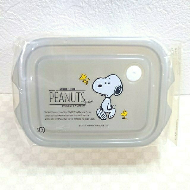 SNOOPY(スヌーピー)のスヌーピー PEANUTS シールボックス お弁当 500ml×2 日本製 インテリア/住まい/日用品のキッチン/食器(弁当用品)の商品写真