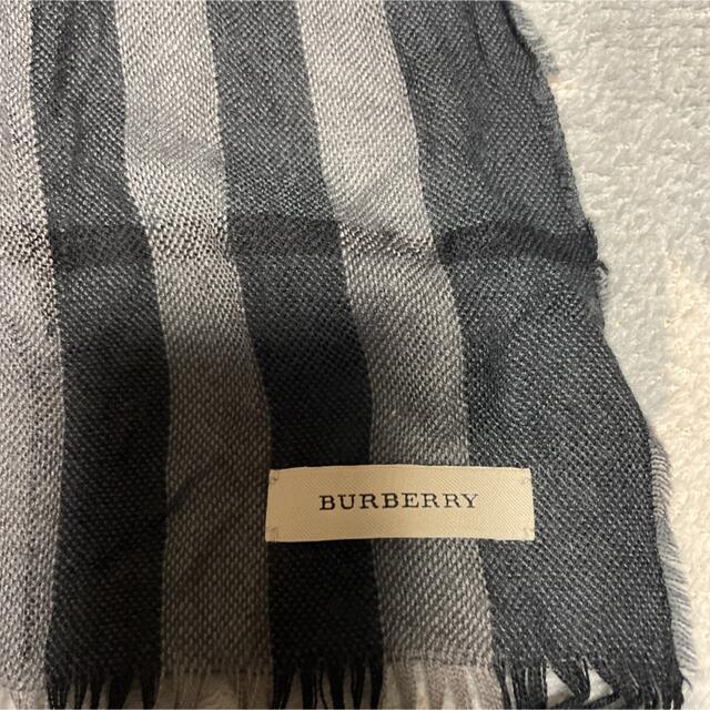 BURBERRY(バーバリー)のバーバリー　ストール　ショール　薄目生地　春秋用 レディースのファッション小物(マフラー/ショール)の商品写真