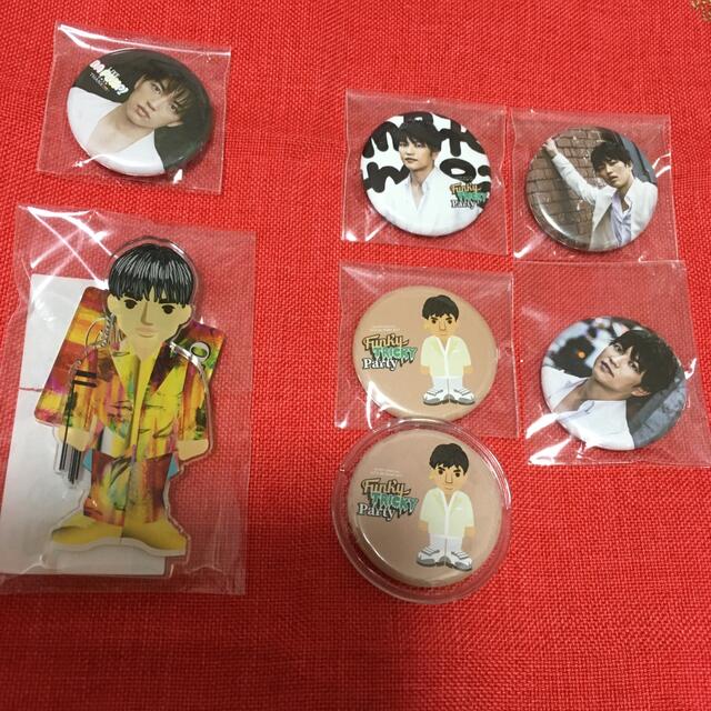 DAPUMP KENZOくん❁⃘*.ﾟ  アクスタ・缶バッジセット エンタメ/ホビーのタレントグッズ(男性タレント)の商品写真