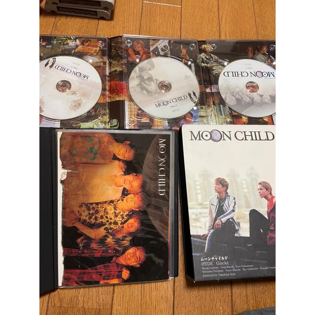 DVDと、CDです。
