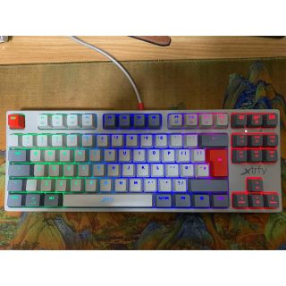 Xtrfy K4 RGB 英語配列(PC周辺機器)