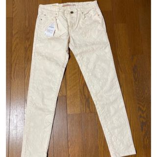 ザラ(ZARA)の【新品未使用品】ZARAジャパン スキニー  プレミアム(スキニーパンツ)