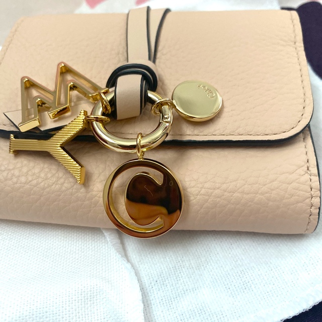 Chloe(クロエ)のクロエ　アルファベッド　財布 レディースのファッション小物(財布)の商品写真
