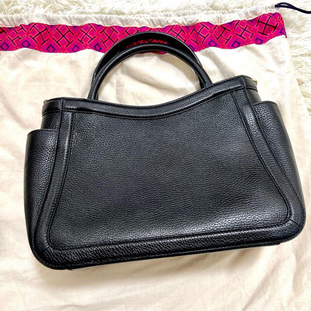 Tory Burch(トリーバーチ)の【美品】トリーバーチ 2way サッチェル ショルダーバック ロゴ ブラック レディースのバッグ(ショルダーバッグ)の商品写真