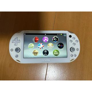 ソニー(SONY)のSONY psvitaゲーム機本体pch2000ホワイト(携帯用ゲーム機本体)