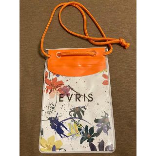 エヴリス(EVRIS)のEVRIS  防水花柄ケース(外出用品)