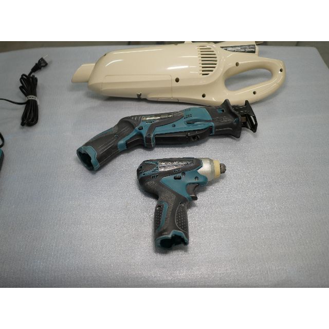 Makita(マキタ)のmakita 10.8V 掃除機CL102D JR101D TD090D スマホ/家電/カメラの生活家電(掃除機)の商品写真