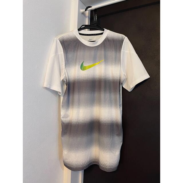 NIKE(ナイキ)のNIKE 練習着　値下げ スポーツ/アウトドアのサッカー/フットサル(ウェア)の商品写真