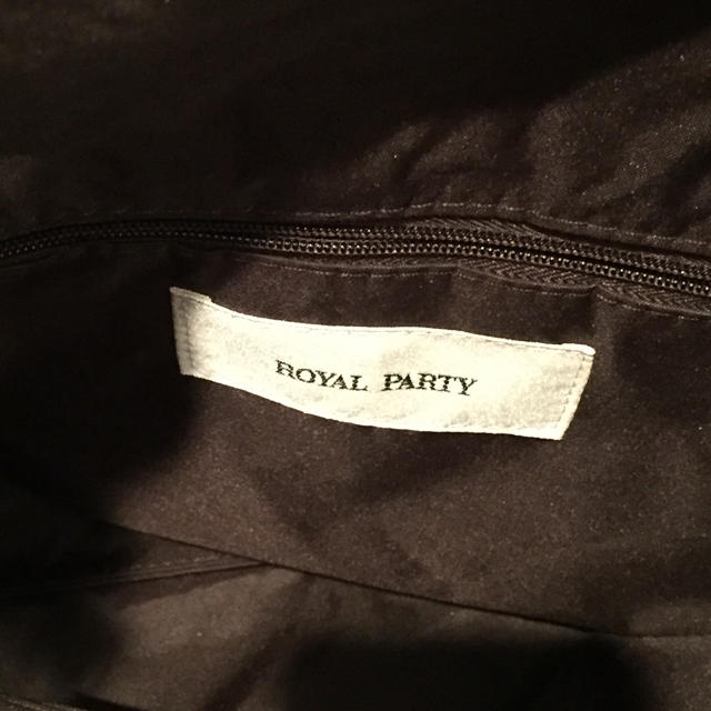 ROYAL PARTY(ロイヤルパーティー)のロイヤルパーティー ファークラッチバッグ レディースのバッグ(クラッチバッグ)の商品写真
