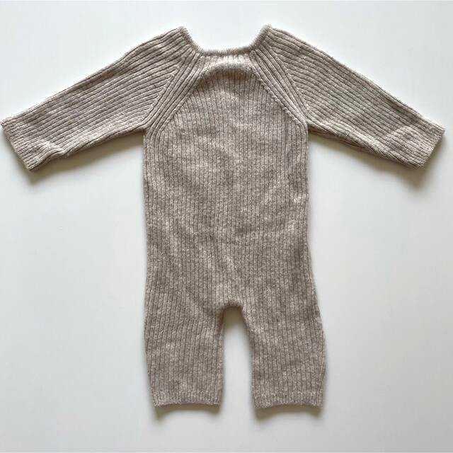 monbebe knitsuit baby oatmeal M 70サイズ キッズ/ベビー/マタニティのベビー服(~85cm)(ロンパース)の商品写真