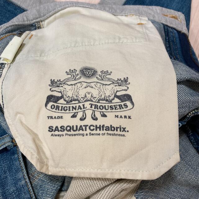 SASQUATCHfabrix.(サスクワッチファブリックス)の激レア Sasquatchfabrix. ダメージ加工デニム 切り返しジーンズ メンズのパンツ(デニム/ジーンズ)の商品写真