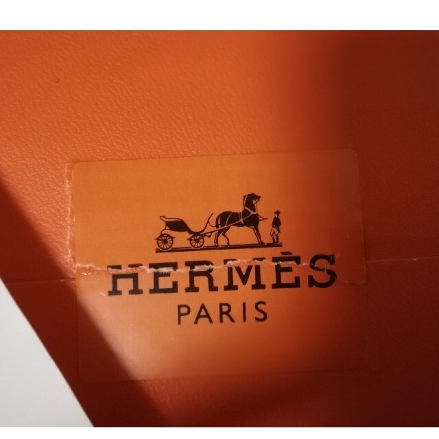 Hermes(エルメス)のエルメス　スカーフ　カレ　レア柄　本物・正規品　新品未使用品 レディースのファッション小物(バンダナ/スカーフ)の商品写真