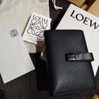 ロエベ(LOEWE)の本日限定値下　保証書レシート付き　美品　LOEWE　バーティカルウォレット(財布)