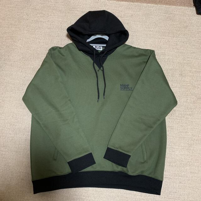 mahf SMALL LOGO HOODIE