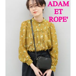 アダムエロぺ(Adam et Rope')の【美品】アダムエロペ　ビンテージ小花柄　ブラウス　フリーサイズ　春夏活躍(シャツ/ブラウス(長袖/七分))