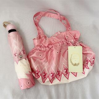 ラデュレ(LADUREE)の新品⚫︎LADUREEスクレラデュレ　折りたたみ傘　ピンク×花柄　ポーチ付き(傘)