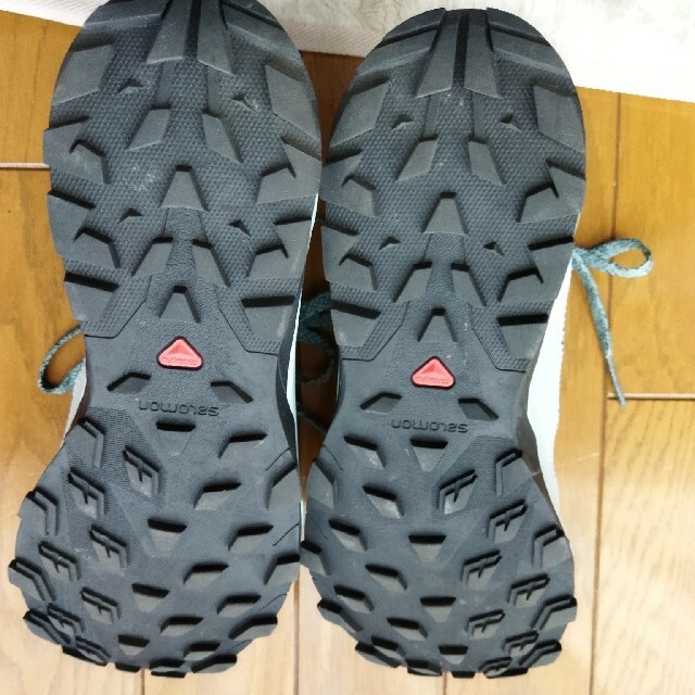 SALOMON(サロモン)のSalomonレディーススニーカー レディースの靴/シューズ(スニーカー)の商品写真
