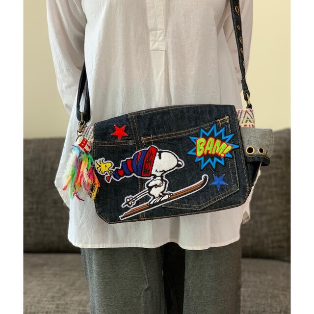SNOOPY - ハンドメイドショルダーバッグM☆デニムリメイク×スヌーピー SNOOPY - ハンドメイドショルダーバッグM☆デニムリメイク×スヌーピー
