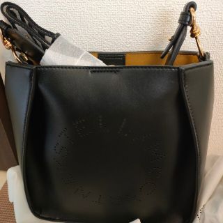 ステラマッカートニー(Stella McCartney)のステラマッカートニー  ショルダーバッグ ブラック 700073W8542(ショルダーバッグ)