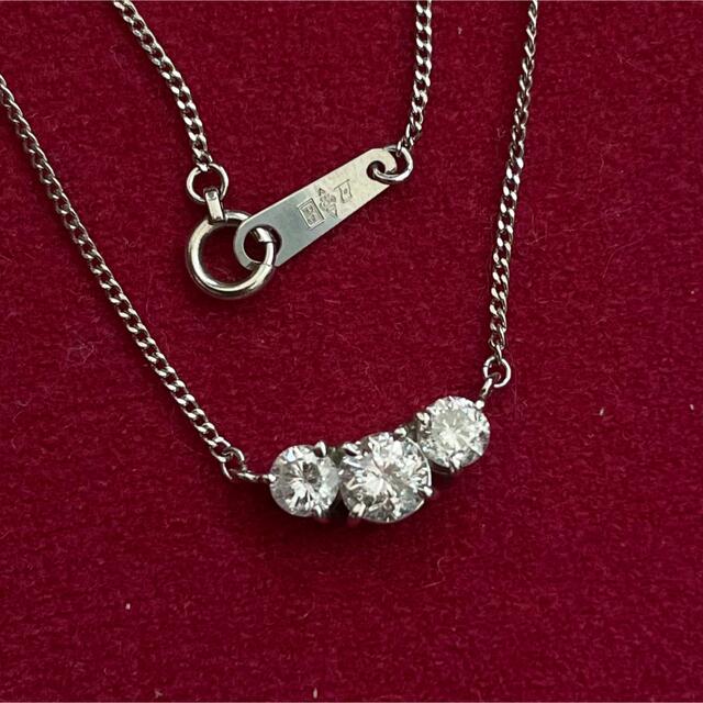 1.00ct✨Pt900 ネックレス プラチナ スマイル ダイヤ スリーストーン レディースのアクセサリー(ネックレス)の商品写真