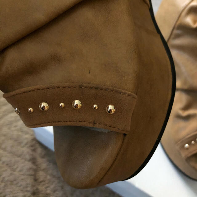 ブラウン オープントゥブーツ👢 レディースの靴/シューズ(ブーツ)の商品写真