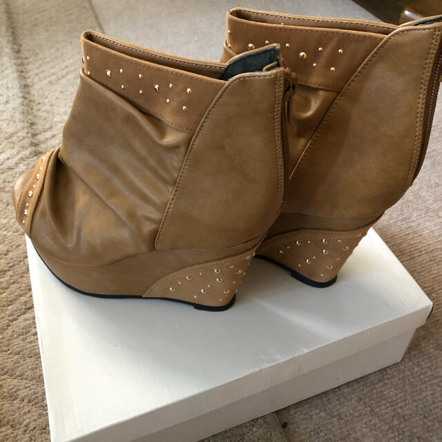 ブラウン オープントゥブーツ👢 レディースの靴/シューズ(ブーツ)の商品写真
