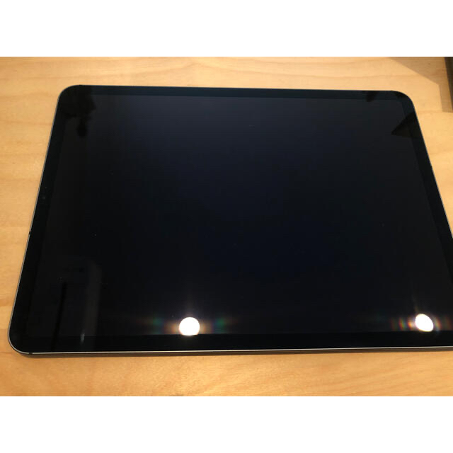 iPad(アイパッド)のiPad Pro 11インチ　2018 256GB ＋Cellular【箱有り】 スマホ/家電/カメラのPC/タブレット(タブレット)の商品写真