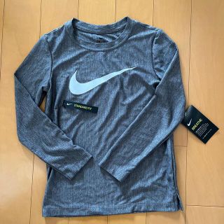 ナイキ(NIKE)のNIKE ドライフィットTシャツ　サイズ130(Tシャツ/カットソー)