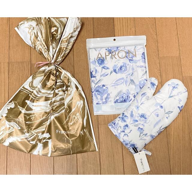 Francfranc(フランフラン)の【新品・未使用】フランフラン　エプロン＆ミトン キッズ/ベビー/マタニティの授乳/お食事用品(お食事エプロン)の商品写真