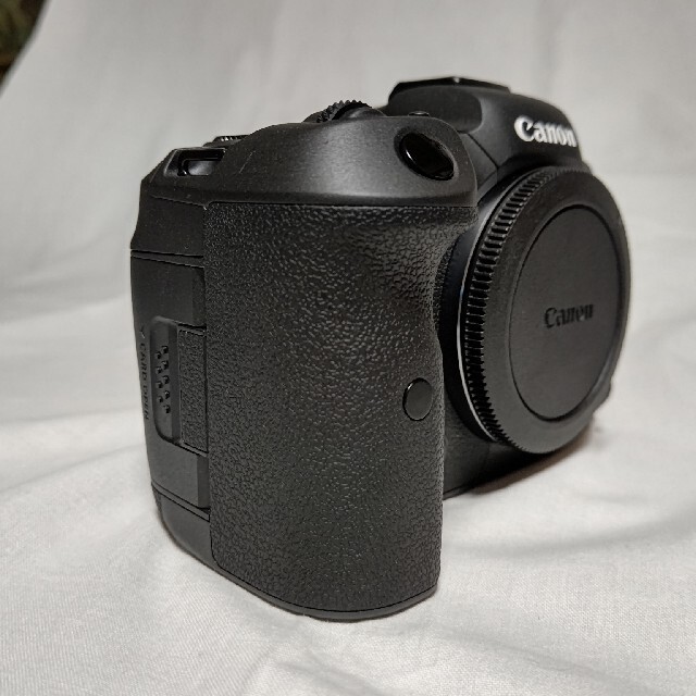 Canon(キヤノン)のCANON EOS Ｒ５ ボディ スマホ/家電/カメラのカメラ(ミラーレス一眼)の商品写真