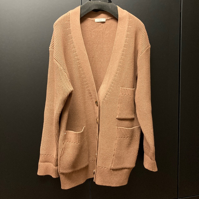 BARNEYS NEW YORK(バーニーズニューヨーク)のヨリ　コットンニットカーディガン レディースのトップス(カーディガン)の商品写真