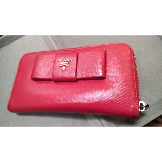 PRADA(プラダ)レザー リボン ラウンドファスナー 長財布 サフィアーノ
